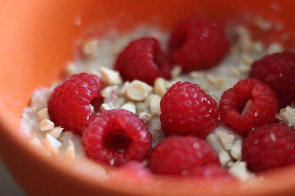 Haferflocken-Porridge – das perfekte warme Frühstück-1